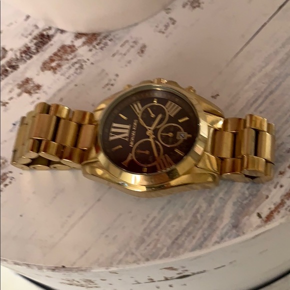 MK brown face watch - Picture 1 of 2